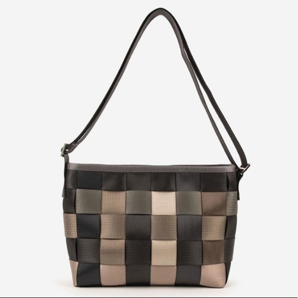 Harvey’s Messenger Crossbody / Treecycle purse